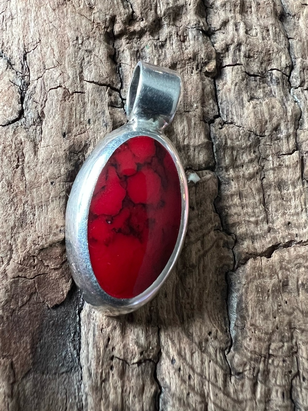 950 Mexico Red Jasper Pendant Modernist Long Polish Silver Beach Oval Stone 3 cm